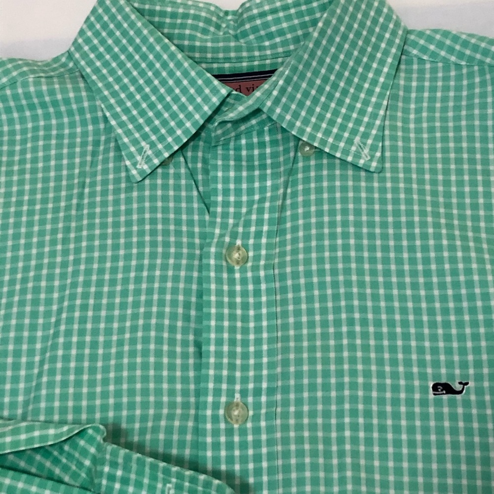 Vineyard Vines whale shirt Medium